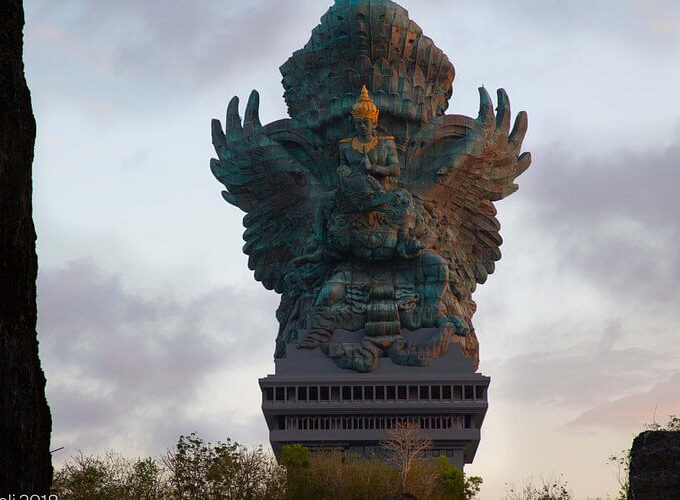 Taman Budaya Garuda Wisnu Kencana: Megah dan Memesona