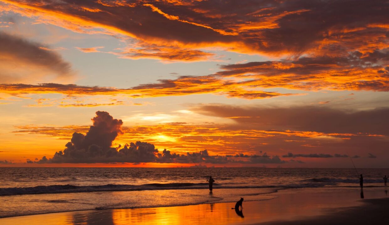 Keindahan Laut Pantai Balangan Jimbaran Bali yang Memukau