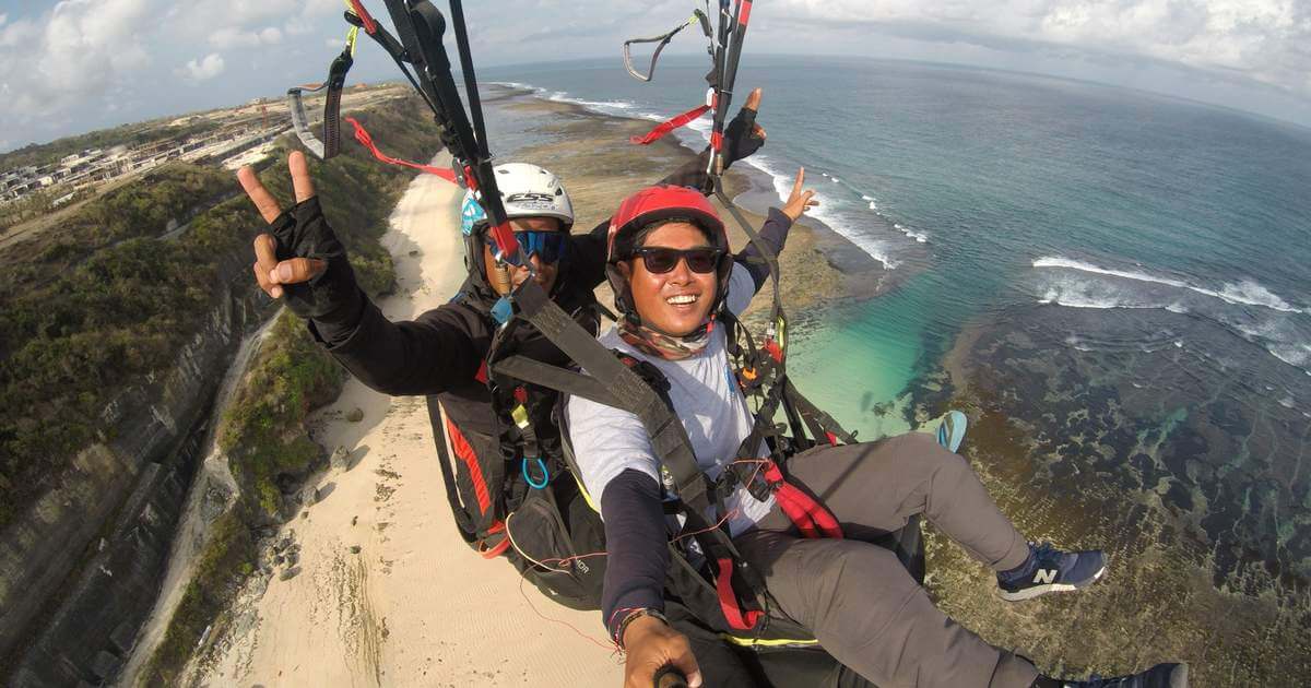 Paragliding Bali Selatan: Melihat Keindahan dari Atas
